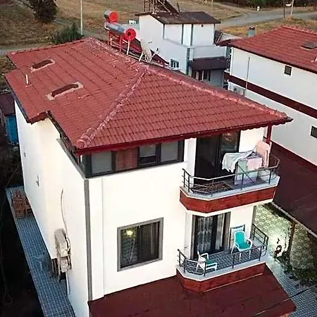Geyikli Sahilde 1+1 Bahce Kati A1 Hotel 2*
