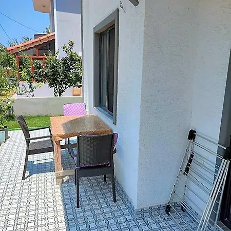 Hotel Geyikli Sahilde 1+1 Bahce Kati A1 2*